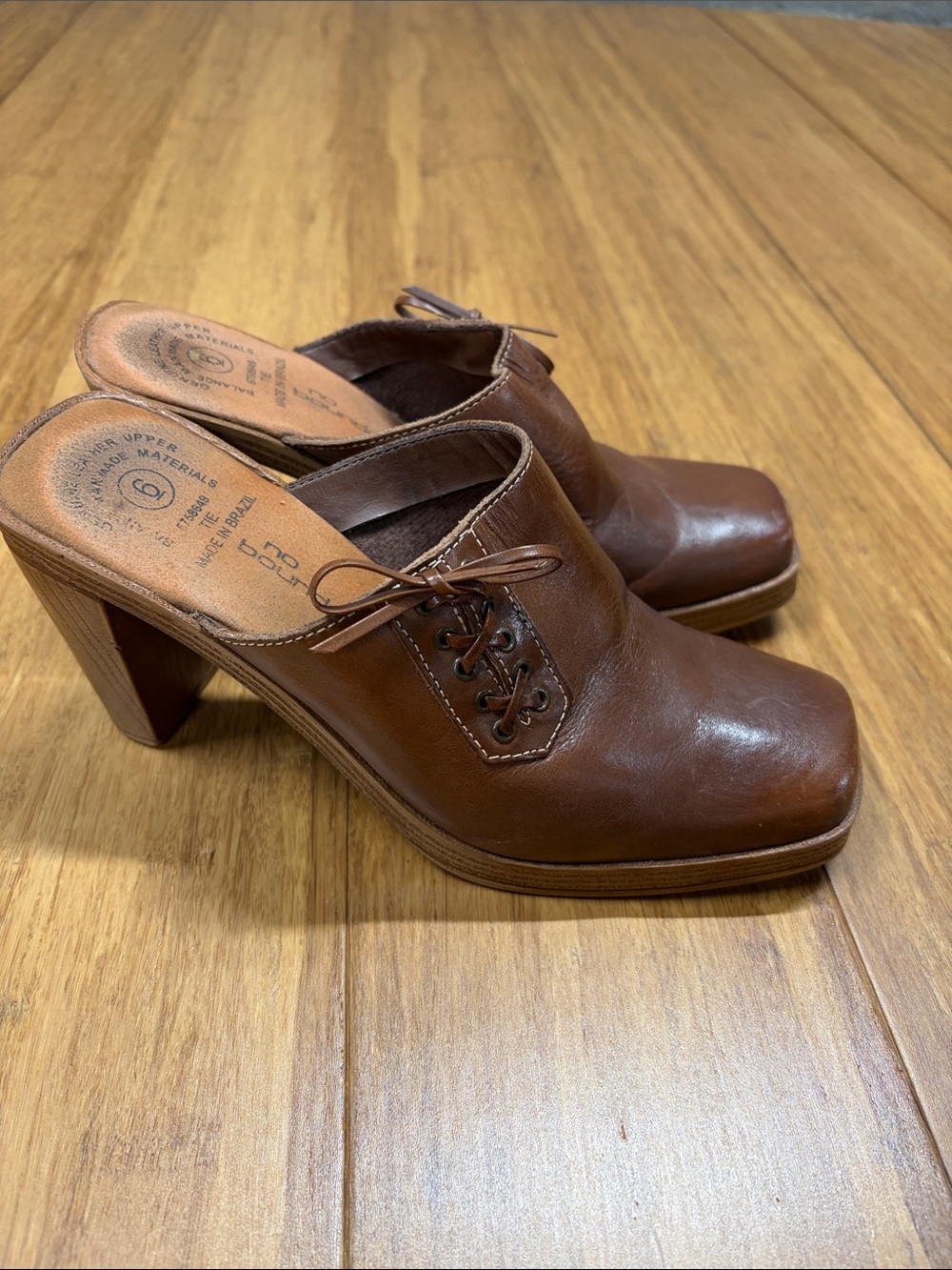 Y2K No Boundaries Brown Leather Square-Toe Heeled Mules size 6